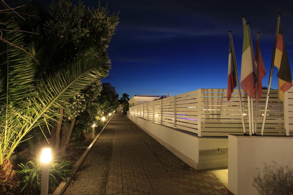 Garden Hotel Ripa Vieste Exteriér fotografie